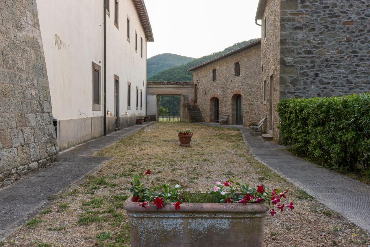 Villa Morelli Dimora Storica "Albergo Diffuso" Senza Stelle Londa 외부 사진